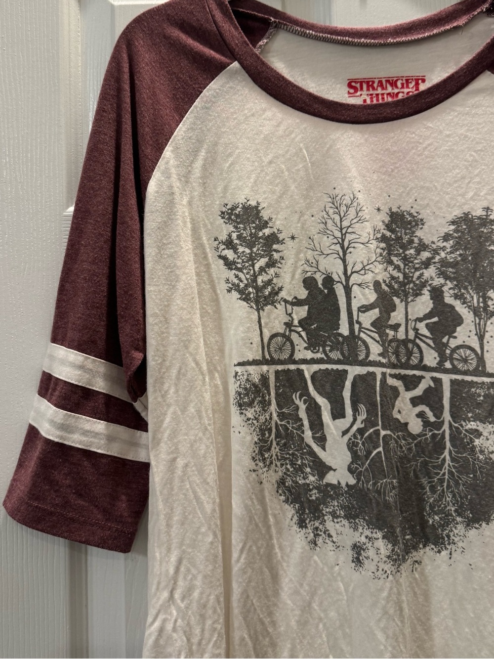 Stranger Things tee - Picture 3 of 6